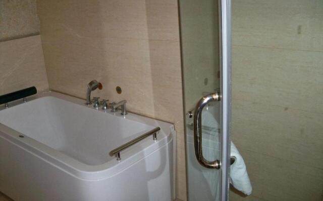 Huanghe Impression Hotel
