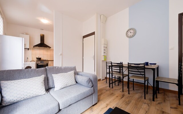 L'Agescy 1 - Charmant T2 - Jardin - Terrasse - centre-ville La Brèche - Wifi