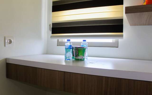 Comfy and Nice Studio Apartment at Springwood Residence