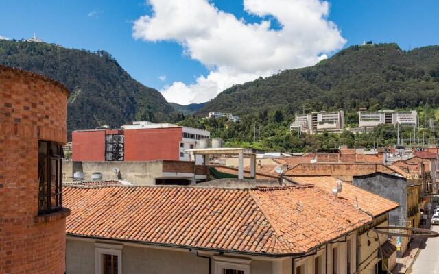 R10 Hostal - Hostel