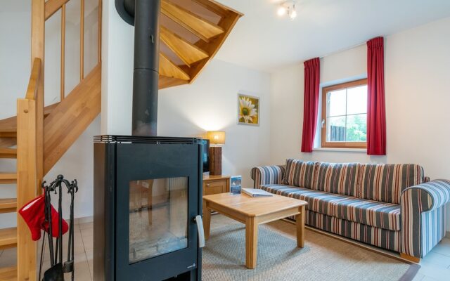 Cozy Apartment in Obertraun With Pool