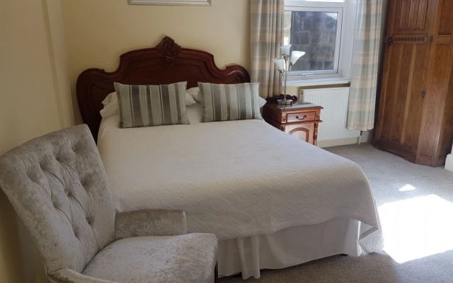 Wynnstay House