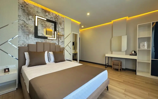 Fourpoints Airport Hotel
