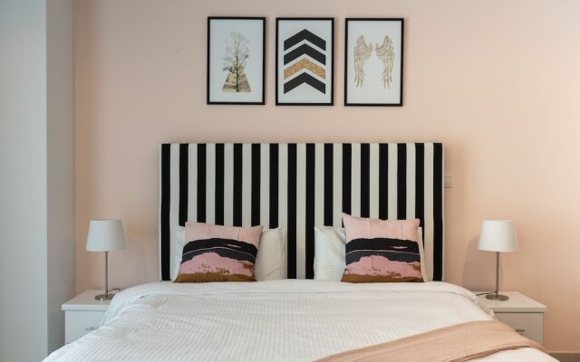 One Perfect Stay - South Ridge