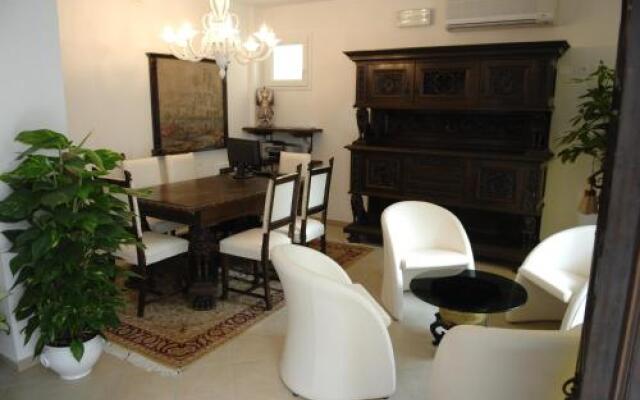Residence Meeting