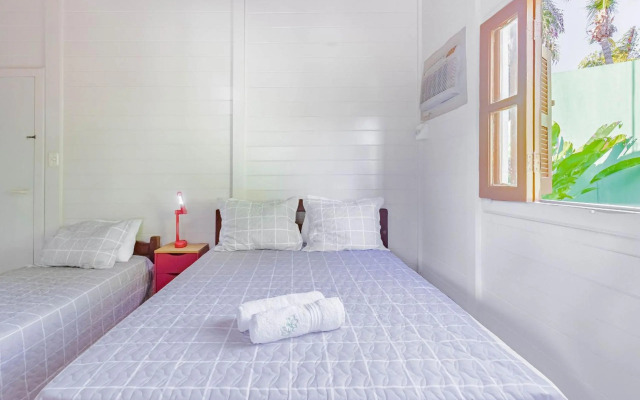 VT04 Excelente Casa 3 Quartos e Piscina