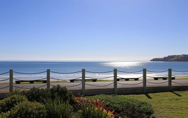 Onetangi Beach Apartments