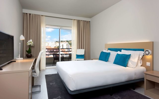 TRYP Lisboa Caparica Mar Hotel