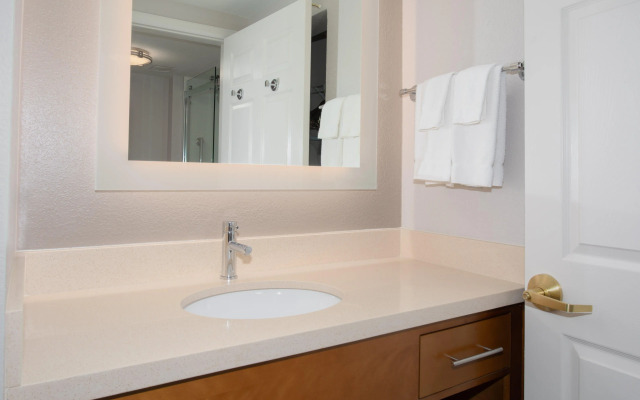 Staybridge Suites Denver International Airport by IHG