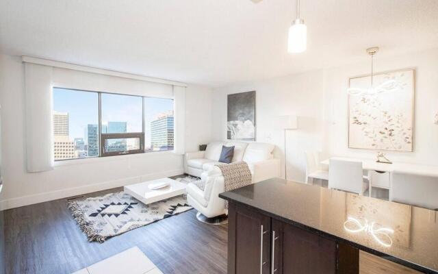 One Bedroom Unit With in Suite Laundry and Parking