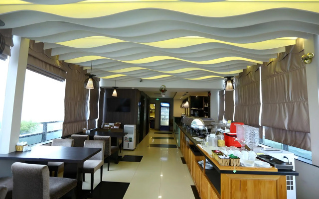 Parkside Sunline Hotel