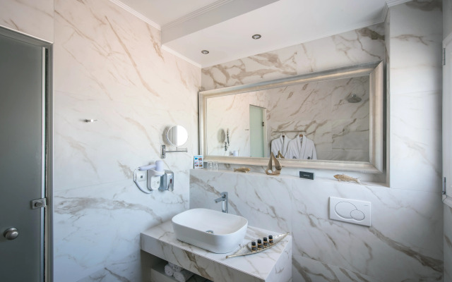 Hotel Matheo Villas & Suites