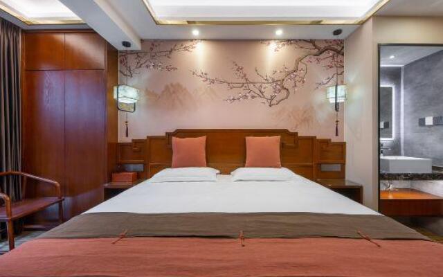 Qingyi Holiday Hostel