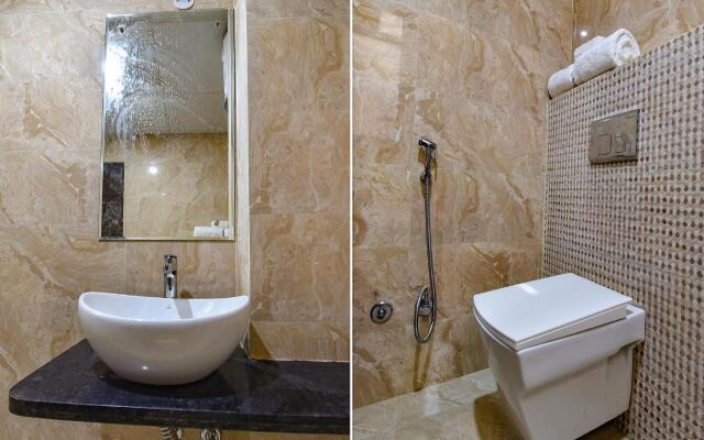 FabHotel Pink City