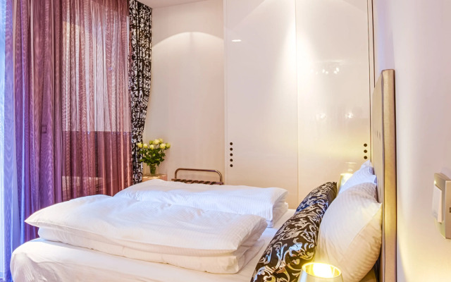 Starlight Luxury Rooms