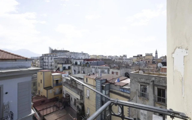 Giuly Suites & Rooms