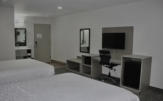 Hummingbird Hotel