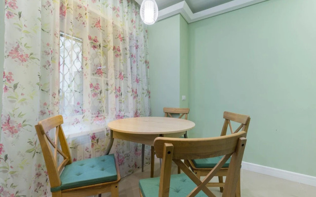 Апартаменты «Feelathome Невский»