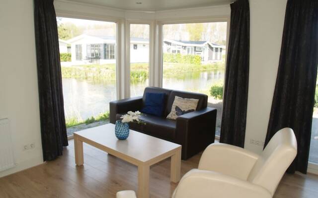 Comfortable Chalet Near Brunssummerheide