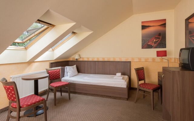 Hotel Ostruvek