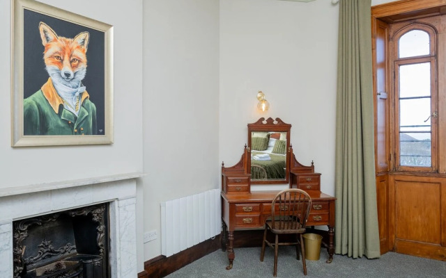 Watermouth Castle, West Tower Apartment