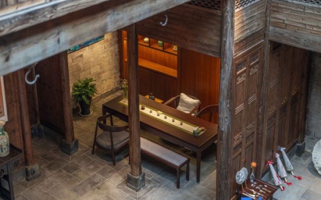 Dual Mountain Realms – Restaurant – Huangshan