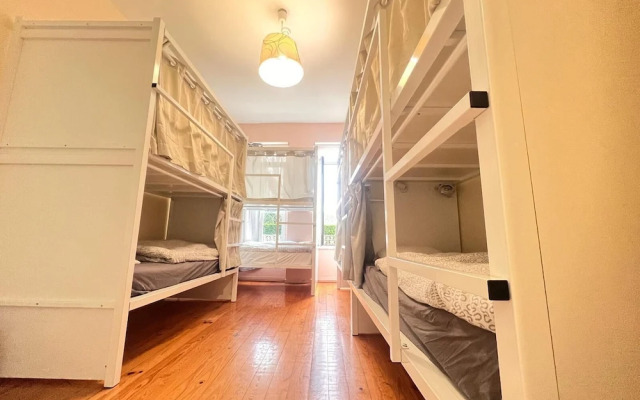 SwissPorto Guest House