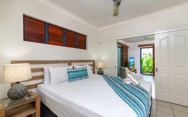 Meridian Port Douglas - Adults only