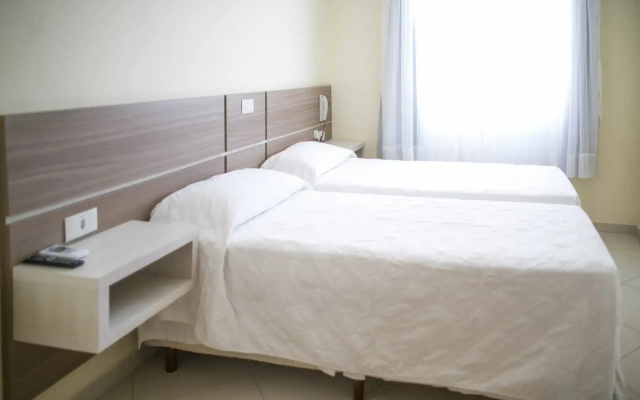 Bombinhas Praia Apart Hotel Ii