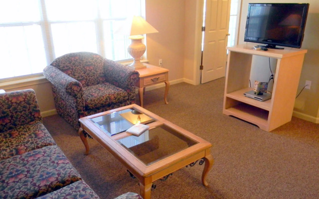 Surrey's Carriage Place Resort