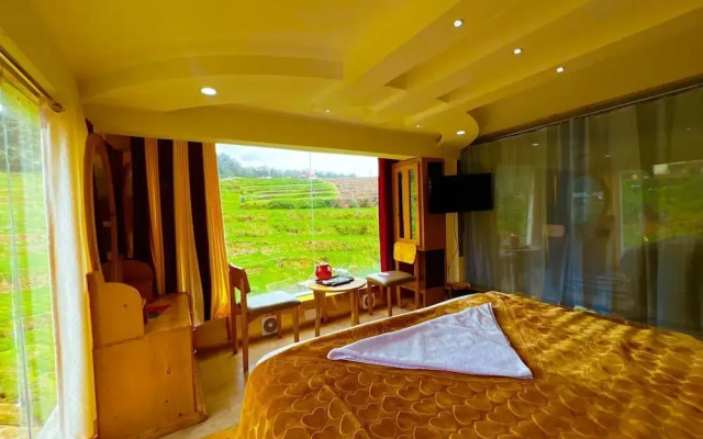 Rozana Retreat