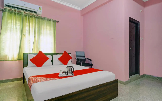 OYO 70303 S V Residency Kajaguda