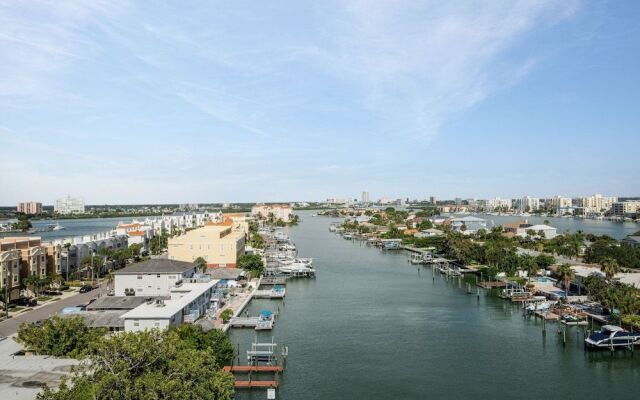 AC Hotel by Marriott Clearwater Beach
