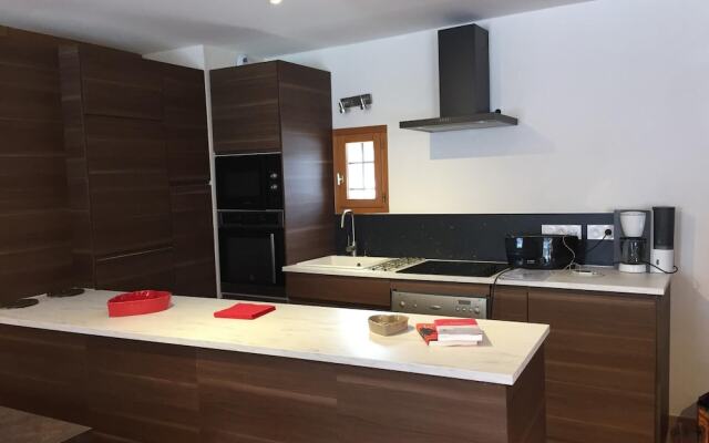 Fermes DU Planet N°4 : Chalet 12 Personnes / Chalet 12 People