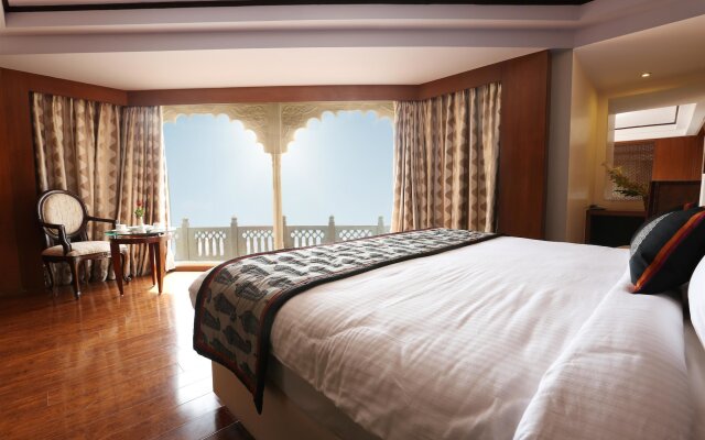 Golden Tulip Jaipur