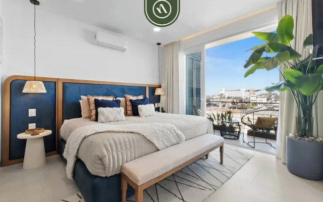 Boho 2 BR Condo - Dowtown - Rooftop Pool - Jacuzzi