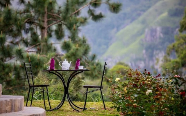 Vista Hotel Sun Breeze