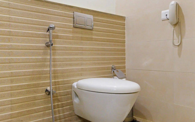 Zo Rooms Lakdi Ka Pul X Road