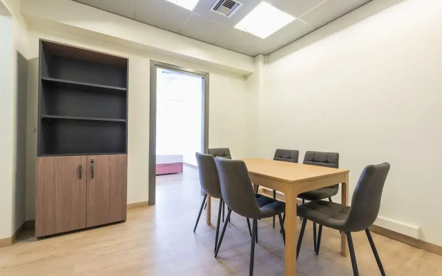 Homely Apartments