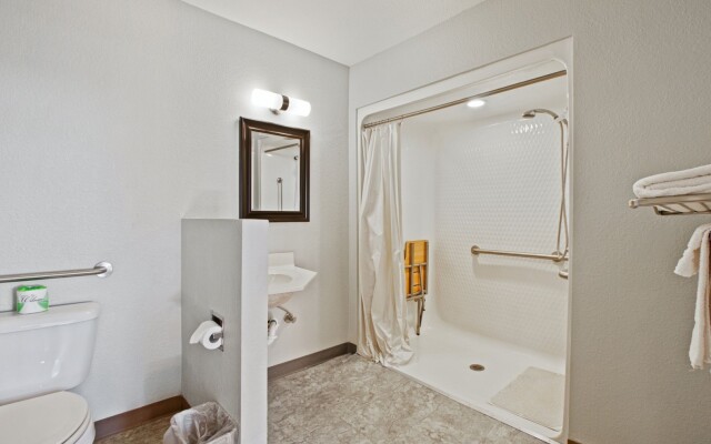 FairBridge Inn & Suites, Richmond Hill