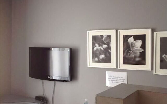 Hôtel Restaurant Jour & Nuit