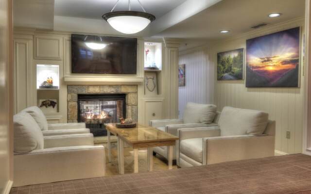 Lodge at Five Oaks Pigeon Forge - Sevierville