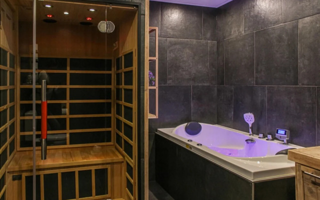 Awesome Apartment in Yerseke With 2 Bedrooms, Sauna and Wifi