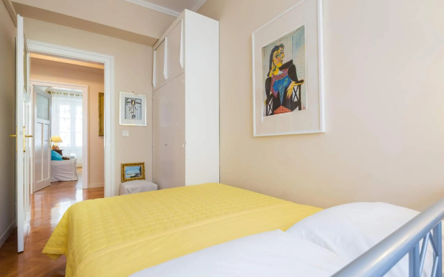 Klarina Apartments