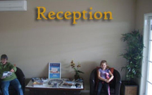 Cosmos Country motor inn