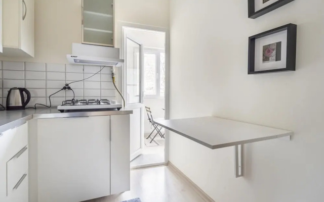 Missafir Modern Flat With Balcony on Bagdat Street