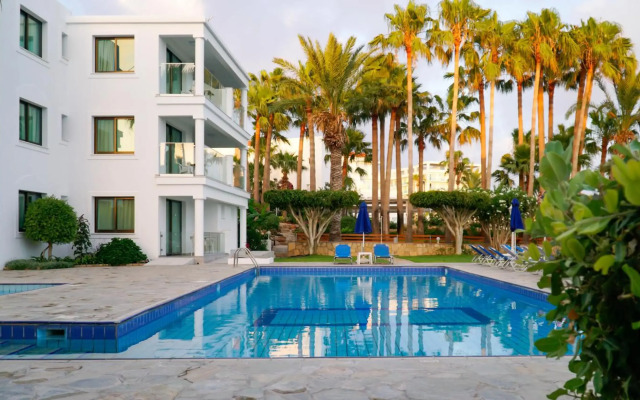 Rododafni Beach Apartments