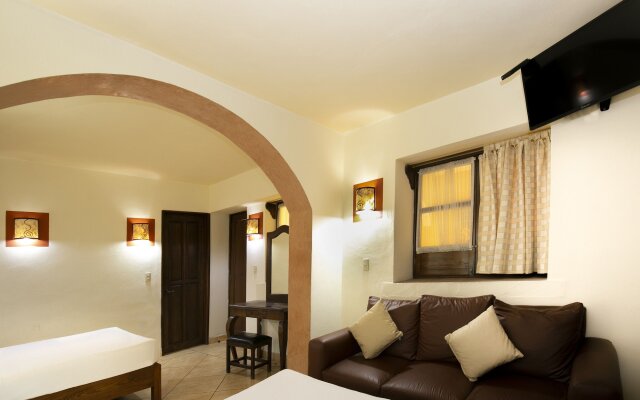 Casa Del Virrey Hotel and Suites