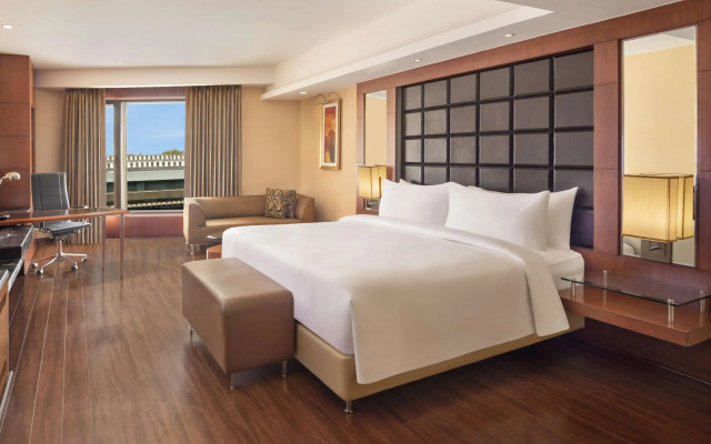 Radisson Blu Plaza Delhi Airport