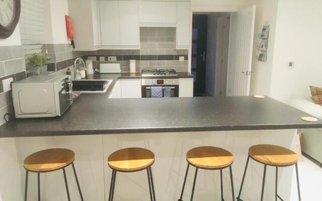 Huntingdon Apartment